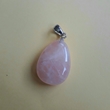 Roze kvarc privezak